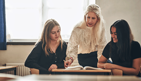 För dig som är lärare för gymnasiet och på vuxenutbildningen